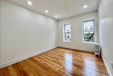 Rented by MADEHOME