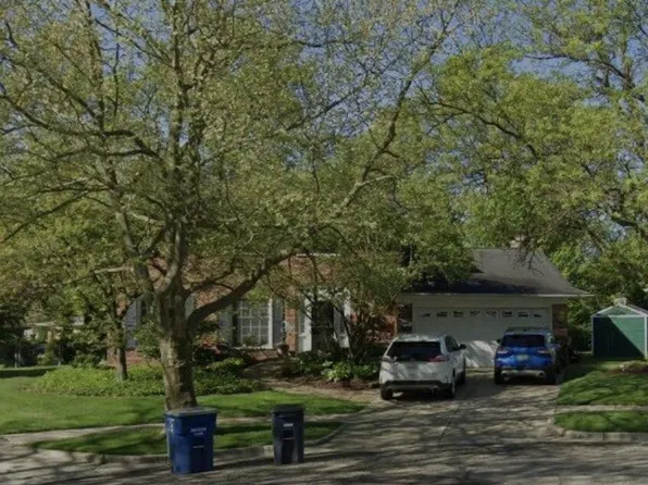 2912 Sheffield Ct, Ann Arbor, MI 48105