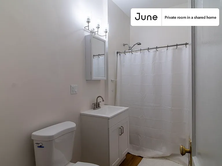 61 Lithgow St #A — Photo 8