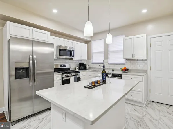 843 Pontiac Ave, Baltimore, MD 21225