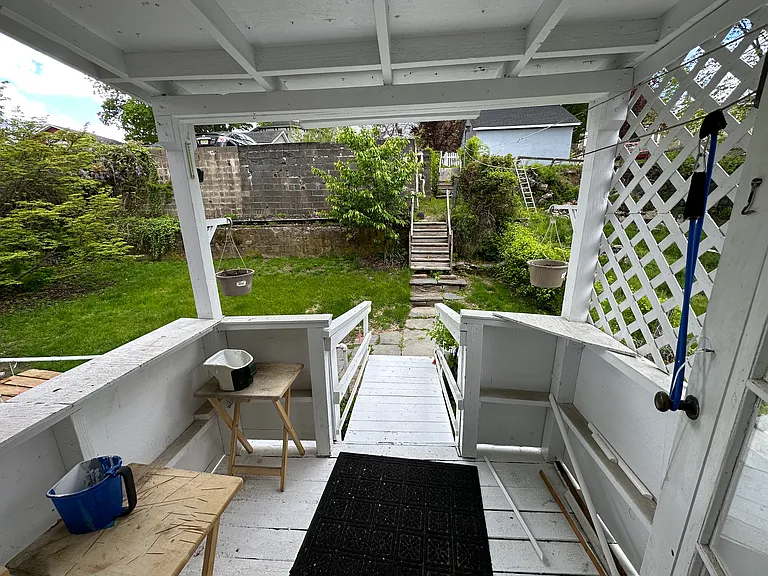 216 William St #2 — Photo 3