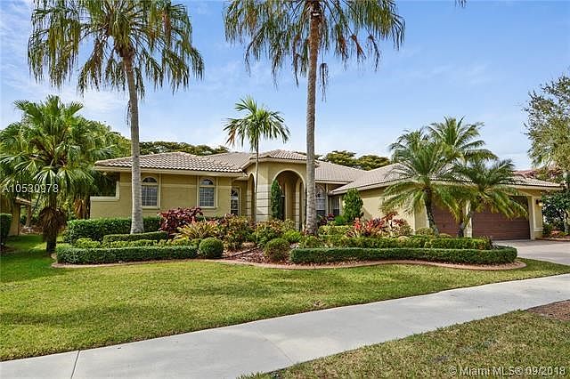 1st image of 2505 Montclaire Cir