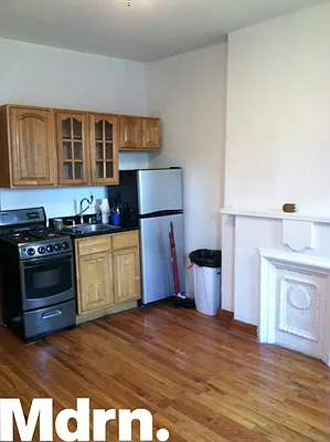 Rented by Mdrn Residential | media 2