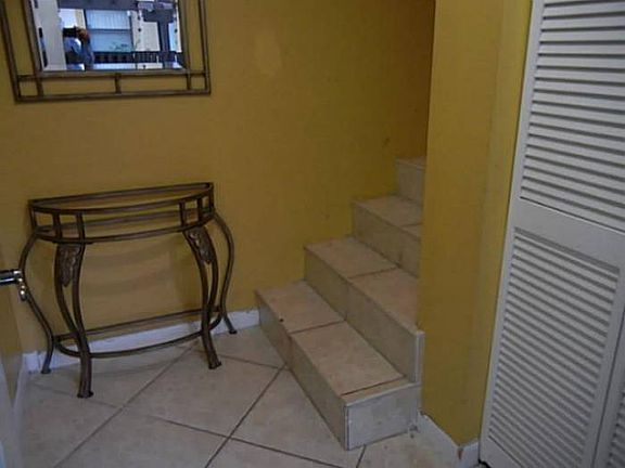 Foyer 1st Floor