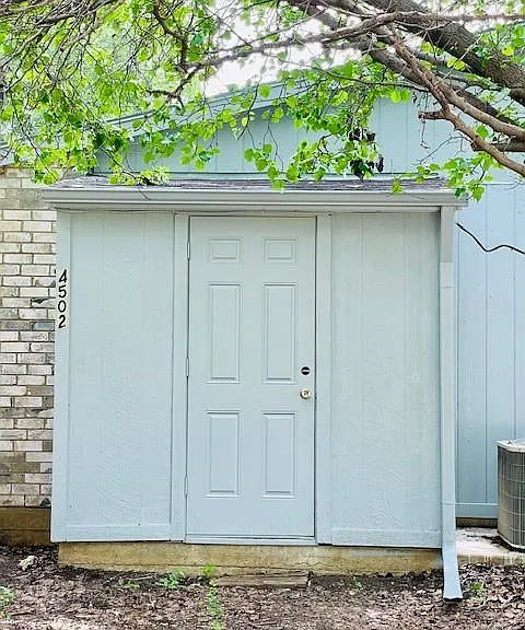 4502 Carr St — Photo 22