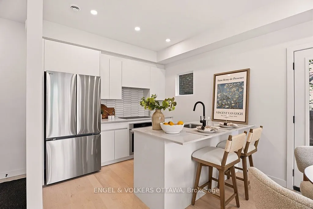 3 bed, $3,850 — Photo 3
