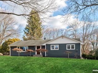 7 Catherine Ter, Park Ridge, NJ 07656