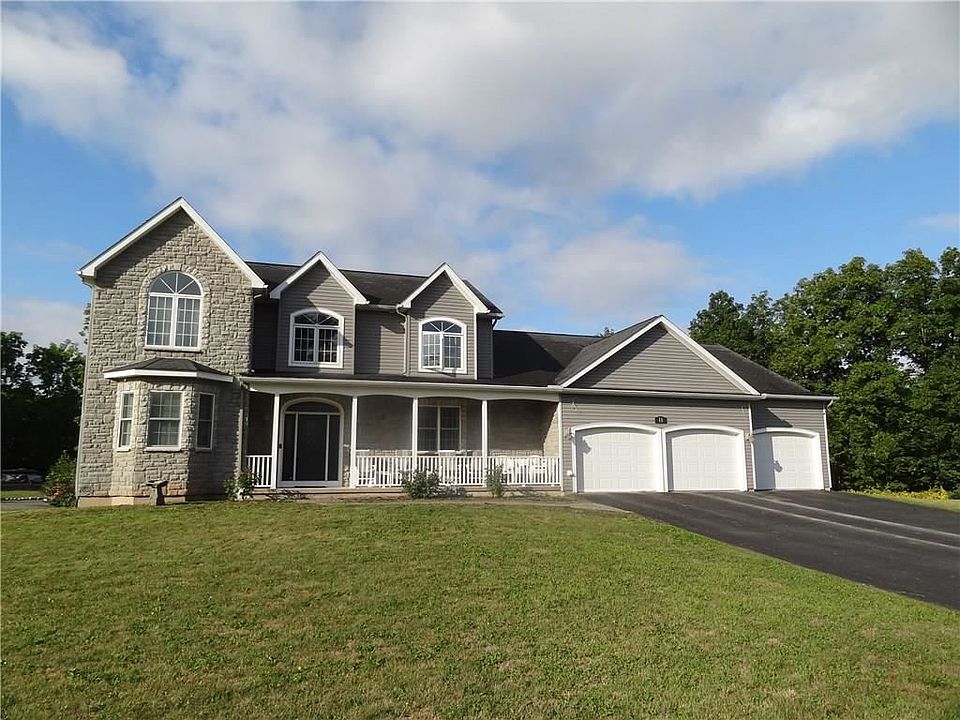 1st image of 11 Craig Hill Dr