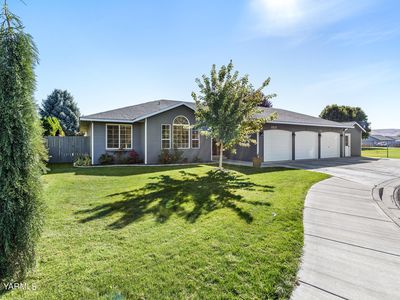 1537 S 68th Ave, Yakima, WA, 98908