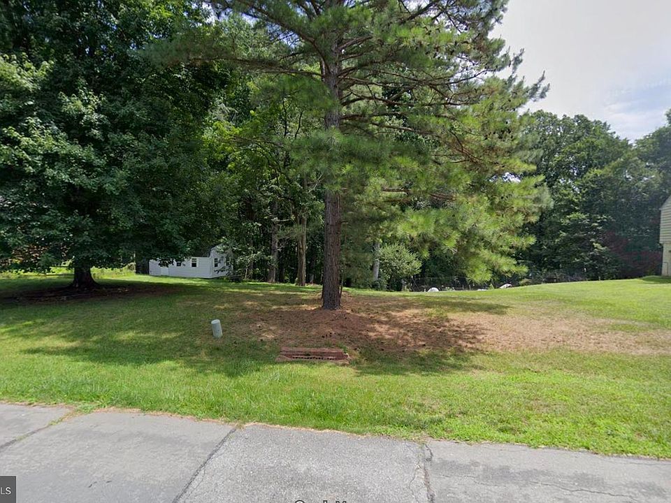 2nd image of Bondy Way