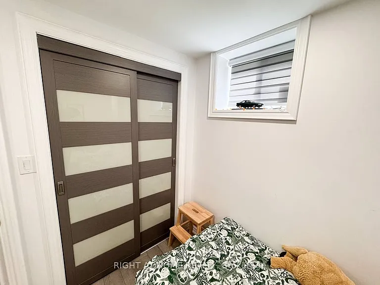 361 Gaston Pl #B — Photo 7