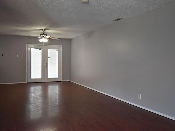 4th image of 225 Northport Hills Dr