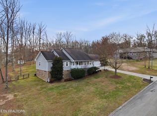 104 Coyote Cir, Vonore, TN 37885