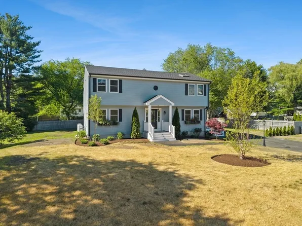 53 Brewster Rd, West Bridgewater, MA 02379