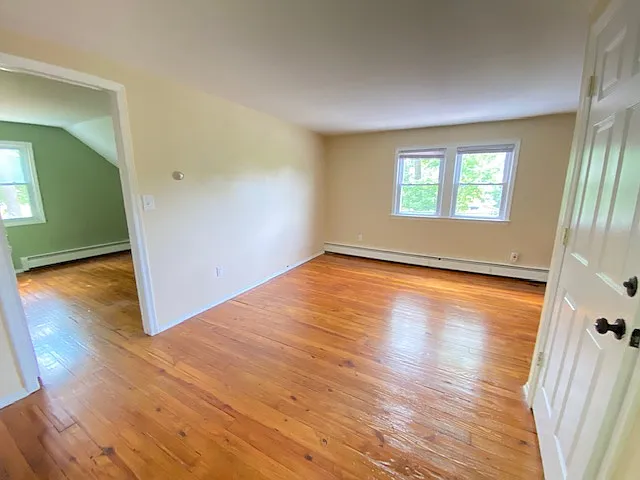 328 Oakwood Rd #2 — Photo 3