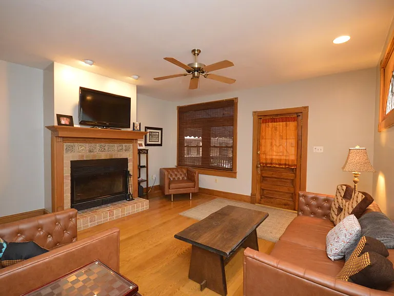 717 Copeland St — Photo 5