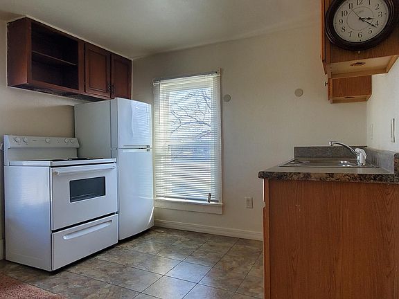5th image of 317 G Ave NW APT 3