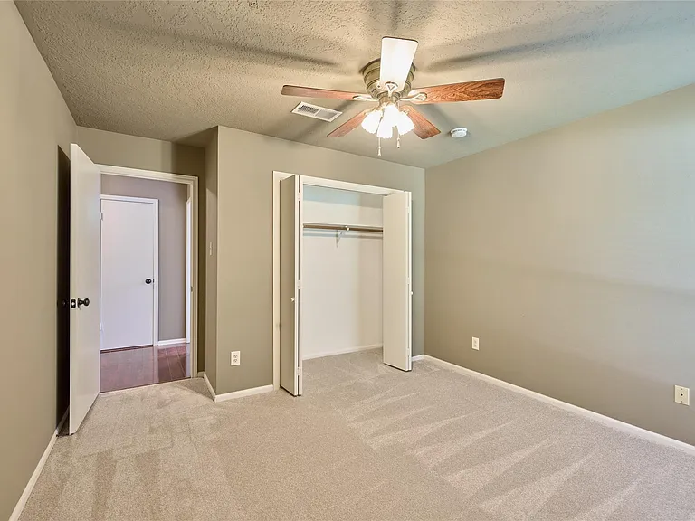 80 Rolling Hills Dr — Photo 37