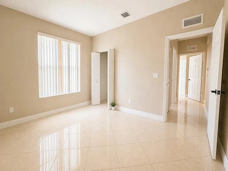 3549 Forest Hill Blvd #25 — Photo 9