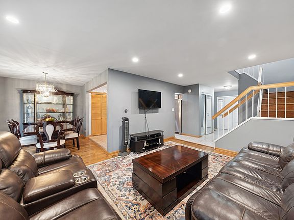 3rd image of 688 Cedarwood Ct #688