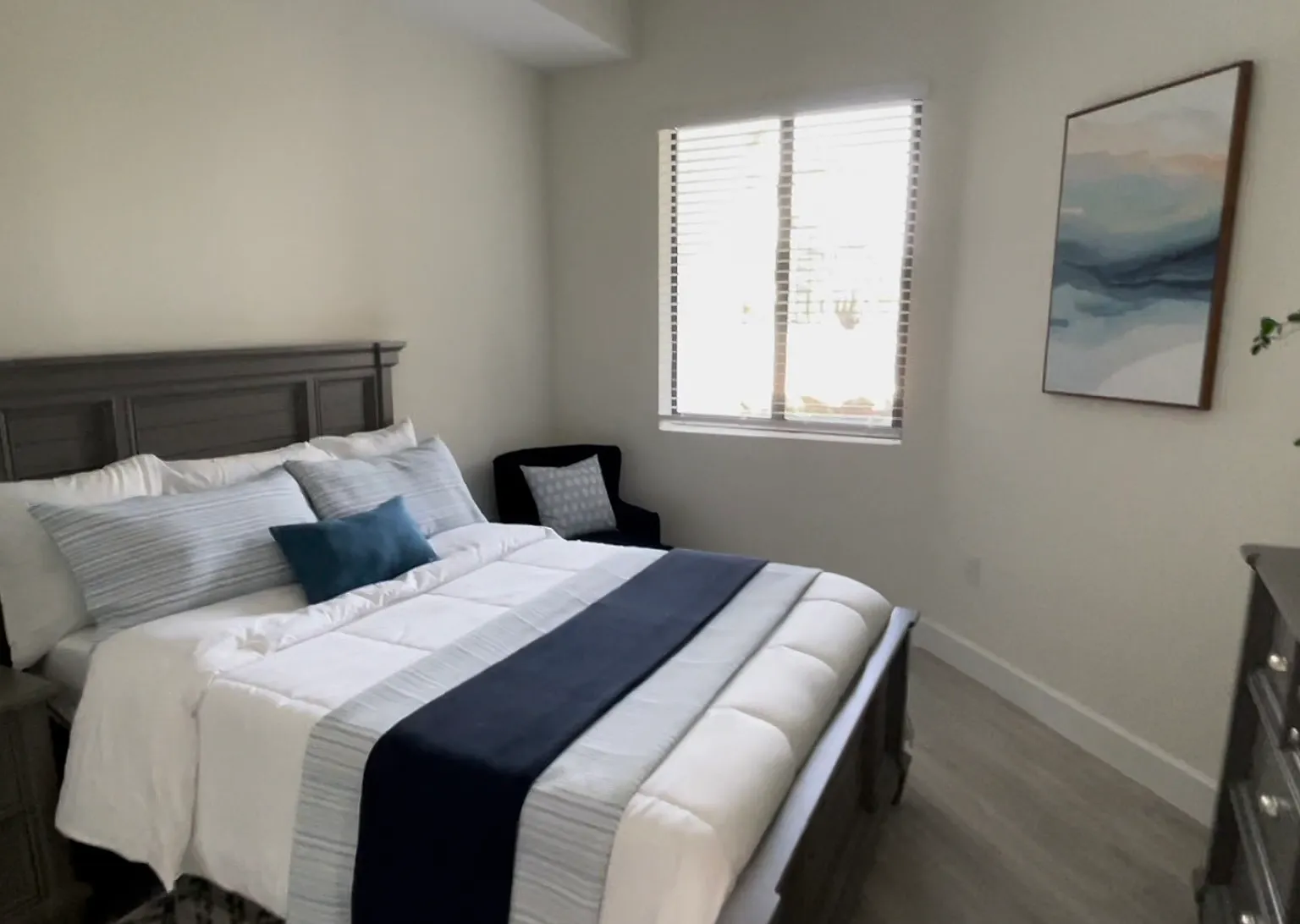 2 bed, 2.0 bath, 1005 sqft, $2,550 — Photo 3