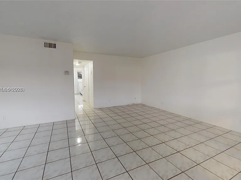 580 Egret Dr #302 — Photo 19