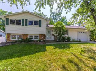 706 Kathleen Dr, Normal, IL 61761