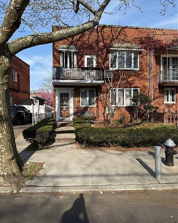 1st image of 2424 E 63rd St