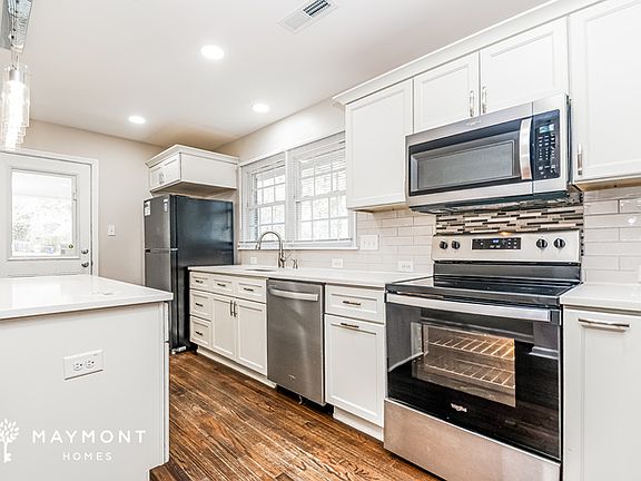 5th image of 812 Terrace View Dr