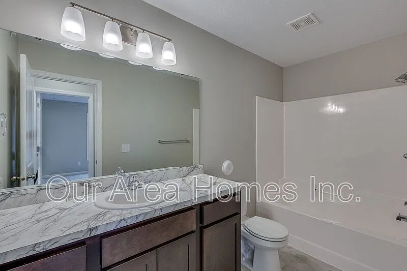 3 bed, 3.0 bath, 1750 sqft, $1,949 — Photo 4