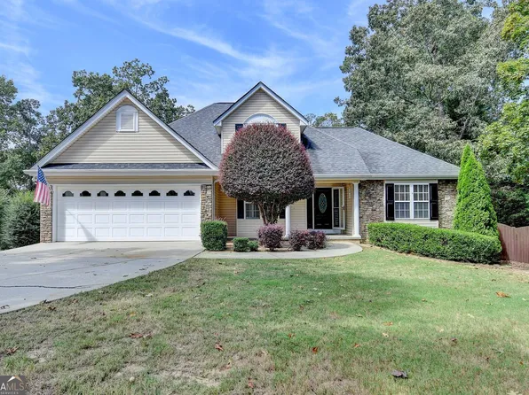 3443 Osceola Trl, Gainesville, GA 30506