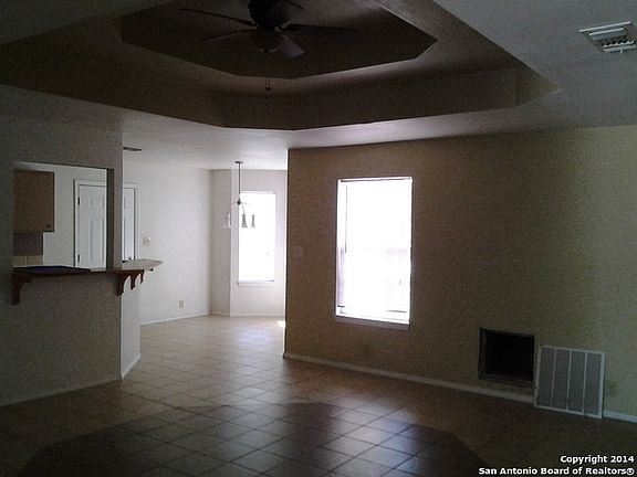 2nd image of 346 Stratford Ct