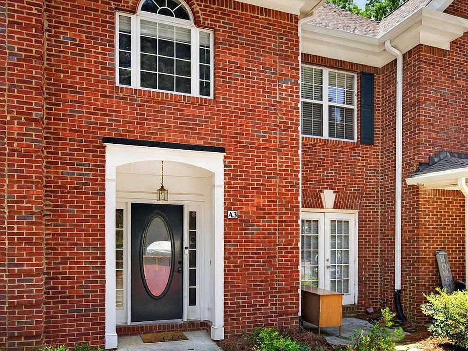 1st image of 2075 Pine Tree Dr APT A3