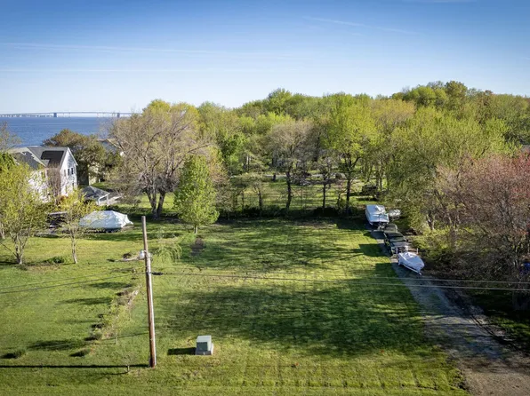 138 Chesapeake Estates Dr, Stevensville, MD 21666