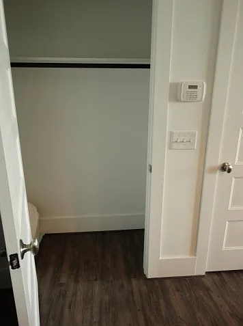 Swallowtail Flats Apartments — Photo 35