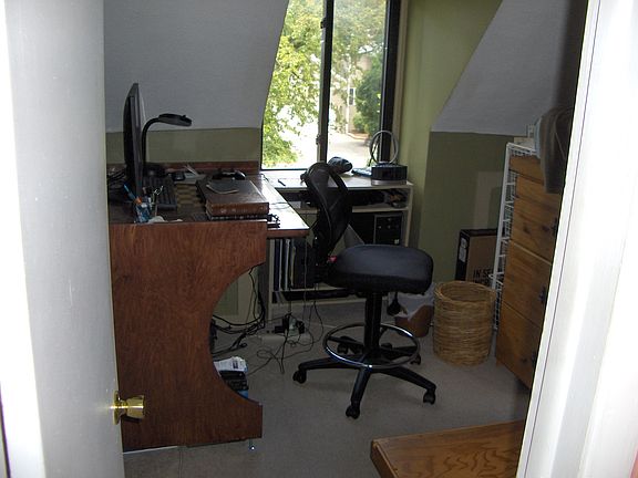 5th image of 22W549 Emerson Ave
