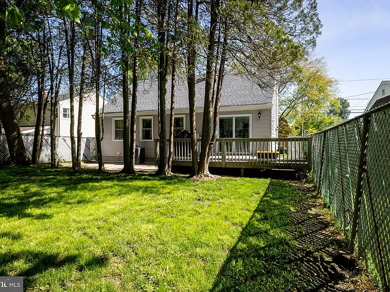 21 Dixmont Ave — Photo 20