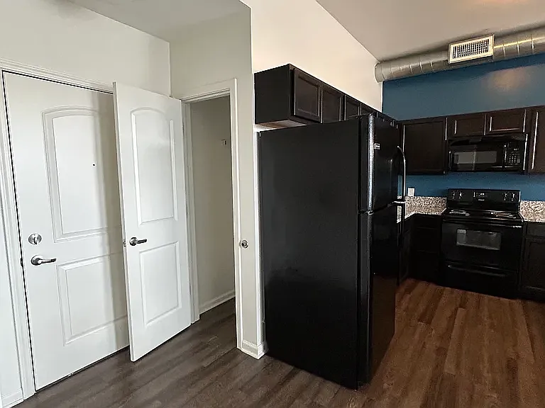 632MLK Apartments — Photo 13