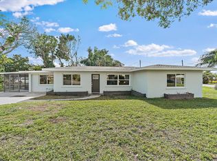 402 Bay Point Ave, Nokomis, FL 34275