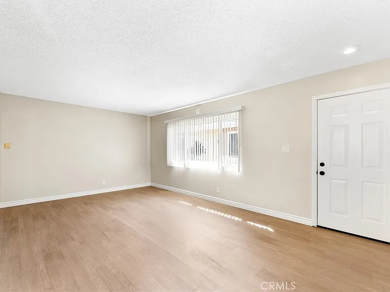 5932 Santa Barbara Ave E #B — Photo 9