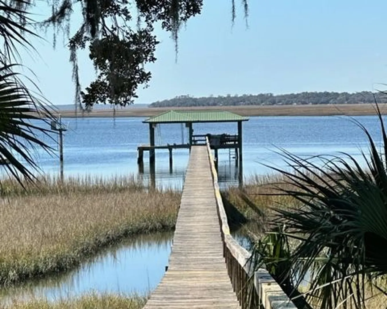 Breathtaking Views of Intracoastal Waterway — Photo 1