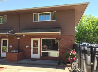 306 F St #8, Springfield, OR 97477