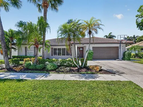 650 SW 16th St Photo 1 650 SW 16th St Photo 1