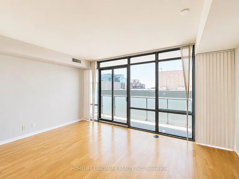 832 Bay St #1601 — Photo 33