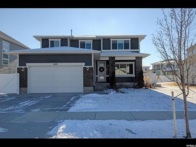1st image of 1033 W Feather Cap Ln