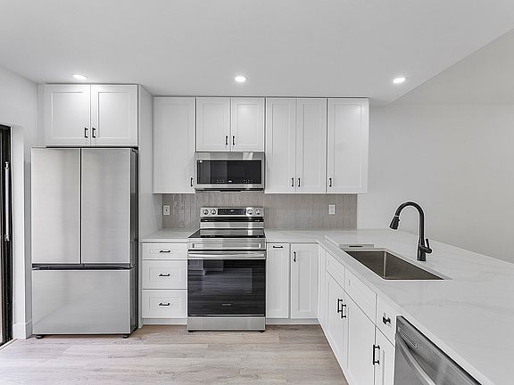 4th image of 3127 Kingswood Terrace