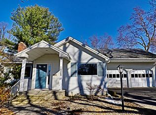 1528 Regent St, Niskayuna, NY 12309