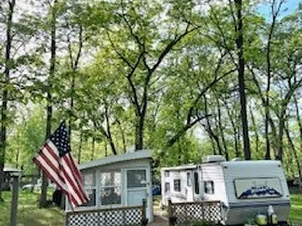 12/23 Woodhaven Dr E, Sublette, IL 61367