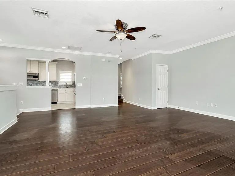 3213 Marcellus Cir — Photo 9