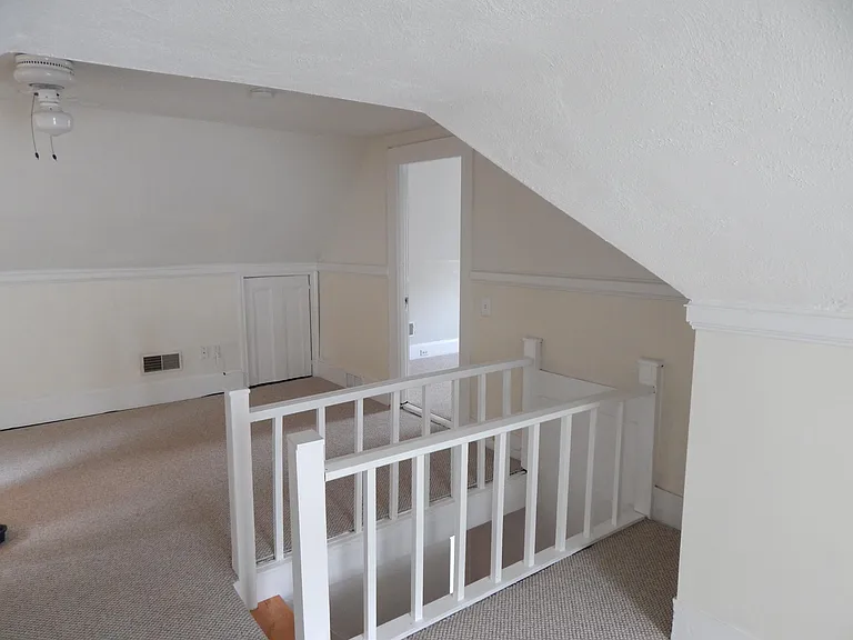 3rd floor bonus room